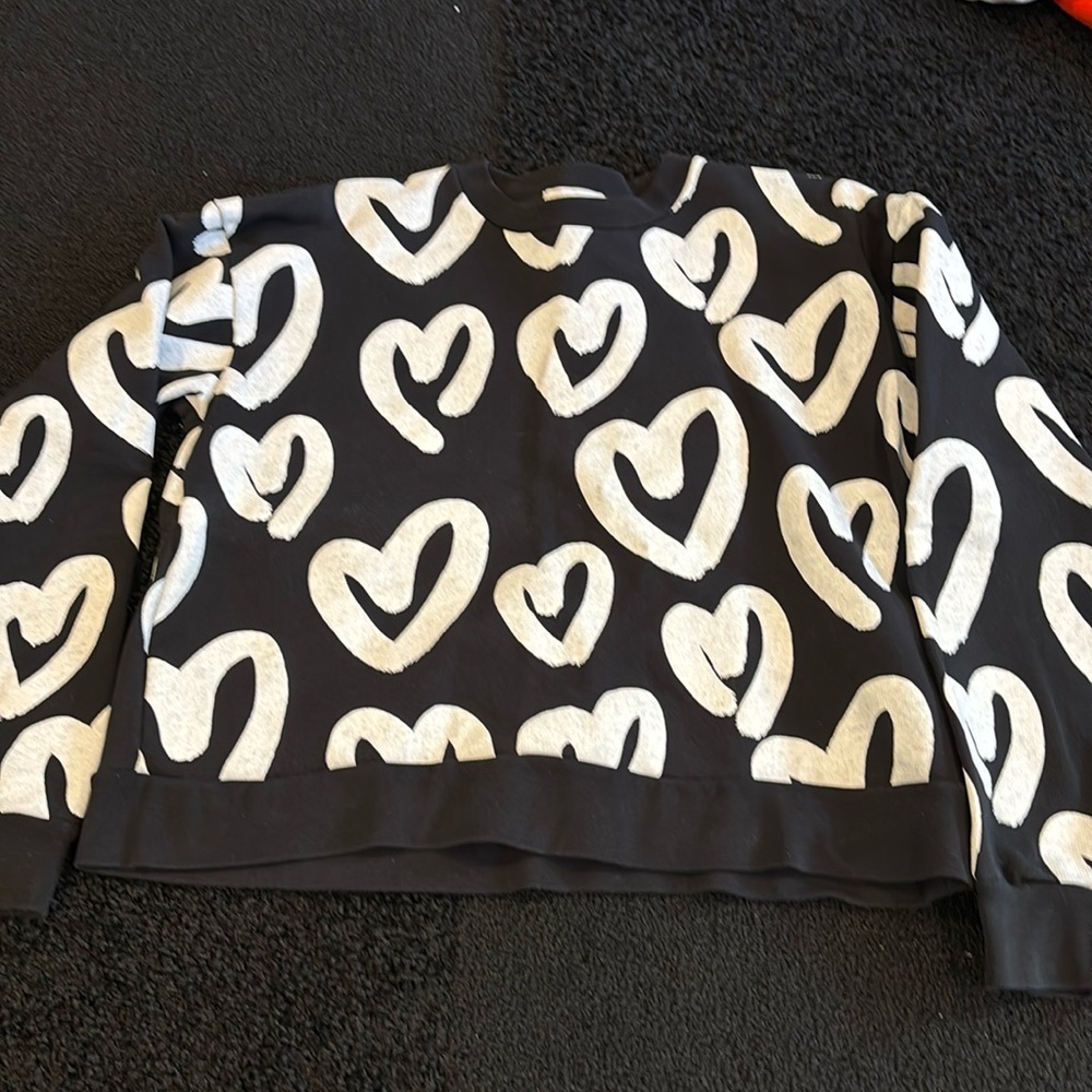 Stella McCartney girls size 14 black and white heart sweatshirt.